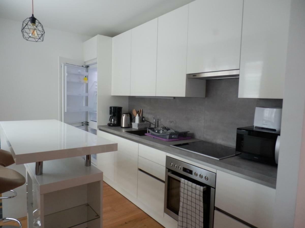 Spacious, Modern 1-Bdrm Apt Near Vic & Austria Ctr Apartment Vienna Exterior photo