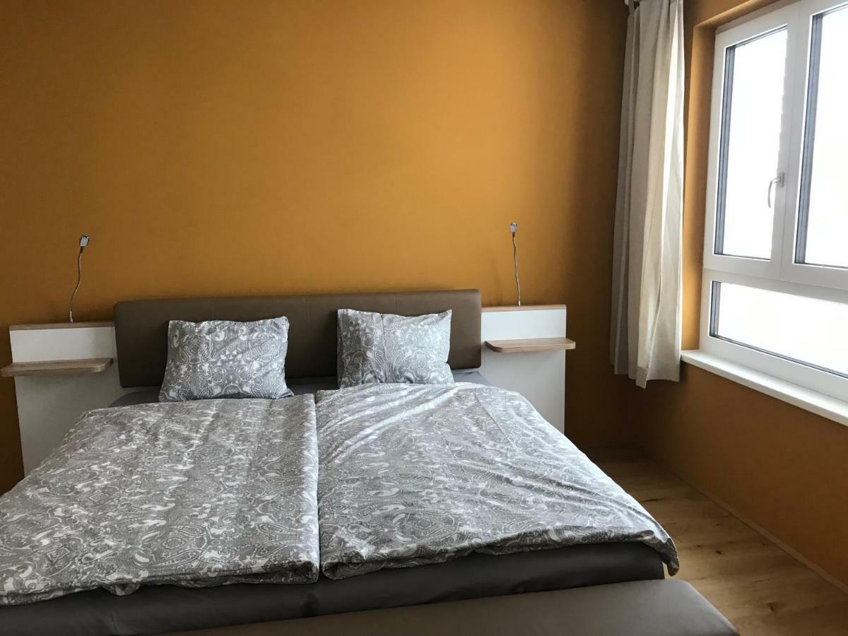 Spacious, Modern 1-Bdrm Apt Near Vic & Austria Ctr Apartment Vienna Exterior photo